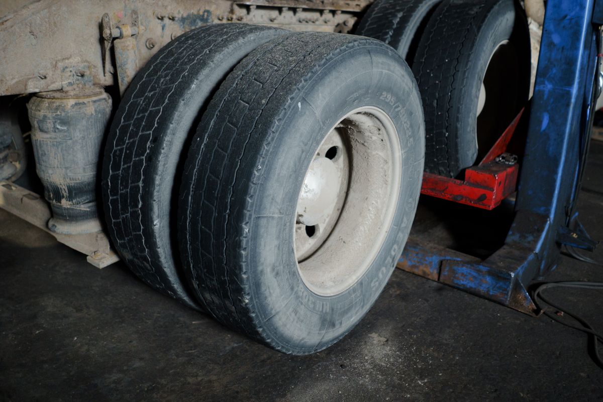 Average 5th Wheel Width