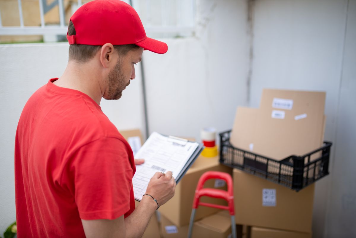 Average Pay for Logistics Coordinator