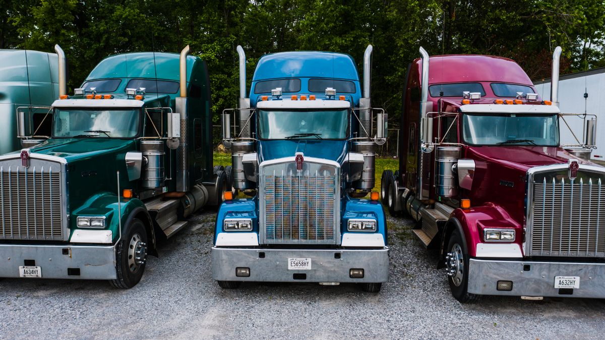 Best Factoring Companies for Trucking in 2021