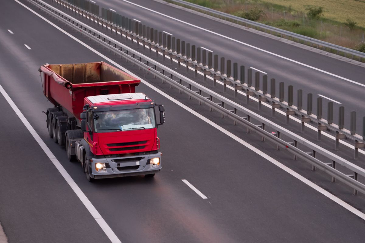 Dump Truck vs Haul Truck