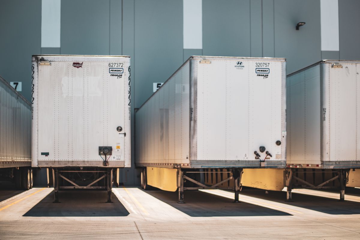 Loading Dock vs Bay